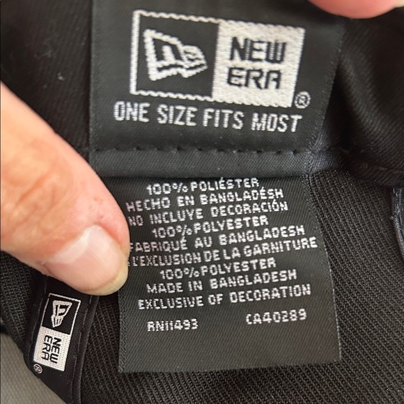 NFL Black and White Raiders Cap - Picture 4 of 4